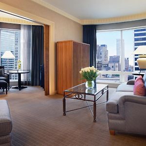 Skyscraper One Bedroom Suite Living Room Sofa Bed Top Floors